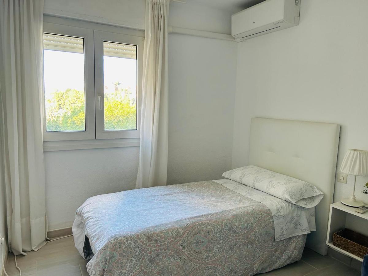 Malagueta Beach Premium Malaga Exterior photo