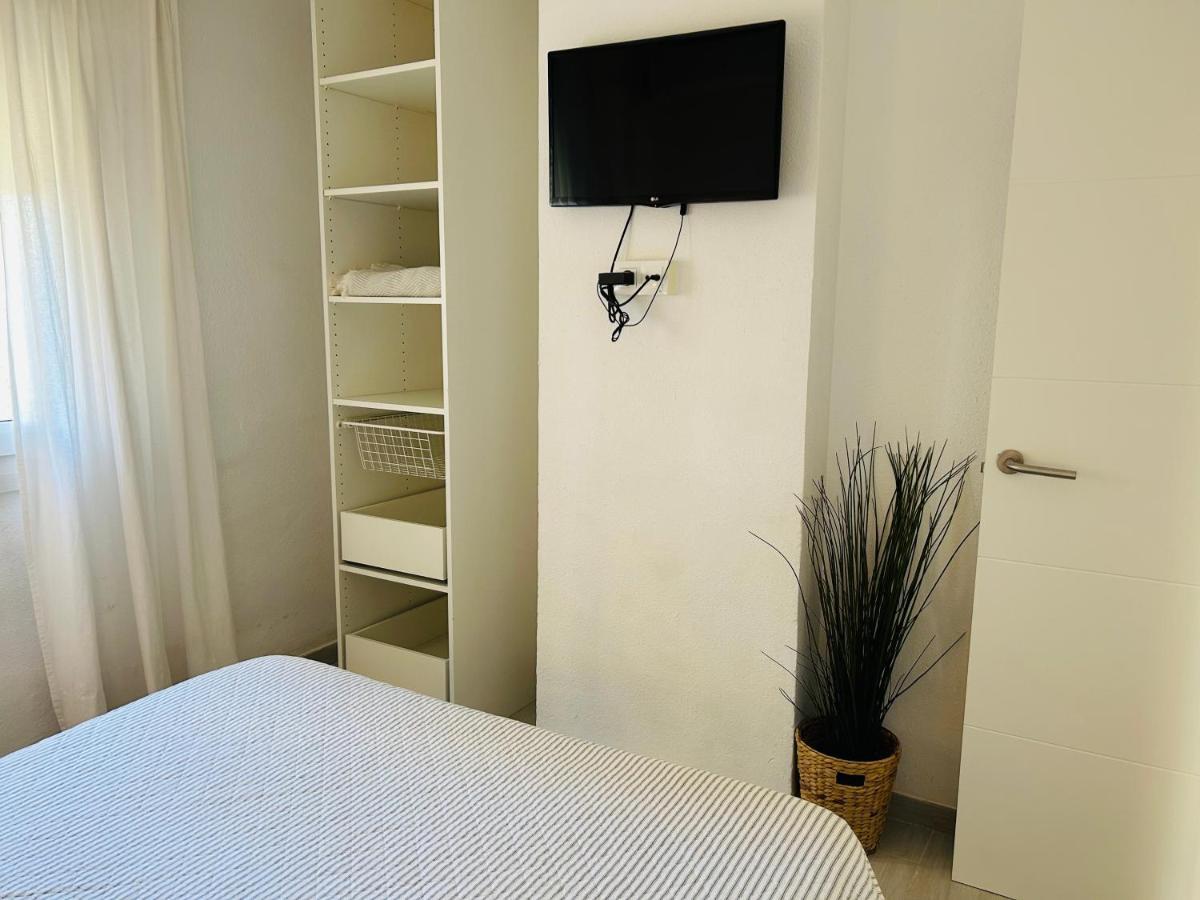 Malagueta Beach Premium Malaga Exterior photo